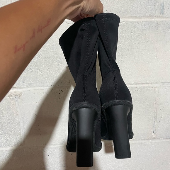 Black Boots - Picture 3 of 7